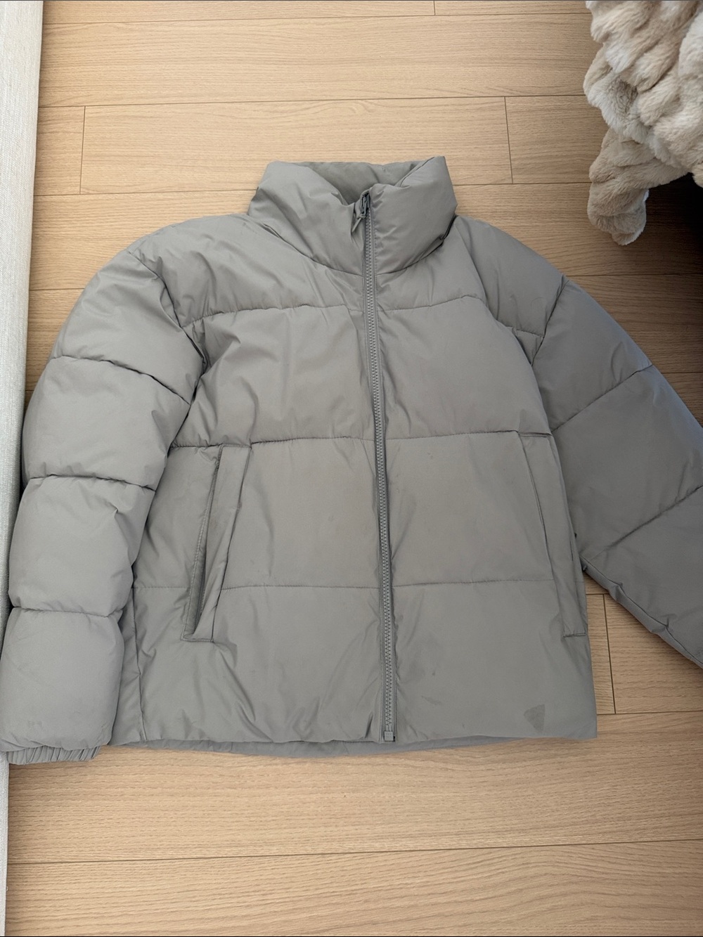 Abercrombie & Fitch Gray Short Puffer Jacket